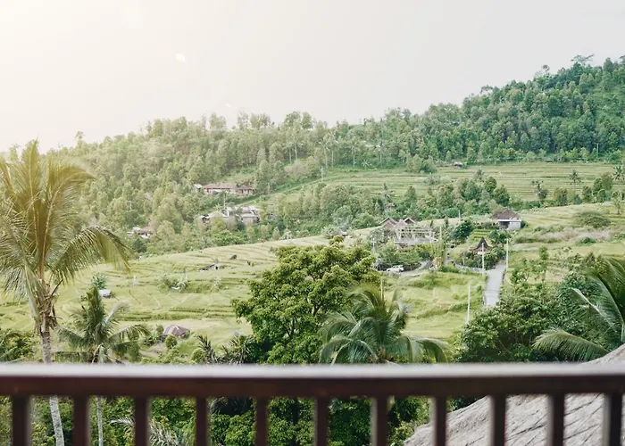 Maha Hills Sambangan リゾート *